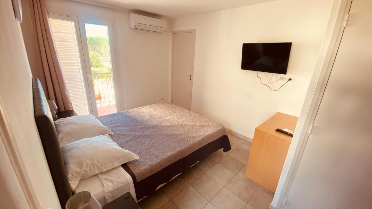 Hotel De La Poste Peymeinade Luaran gambar