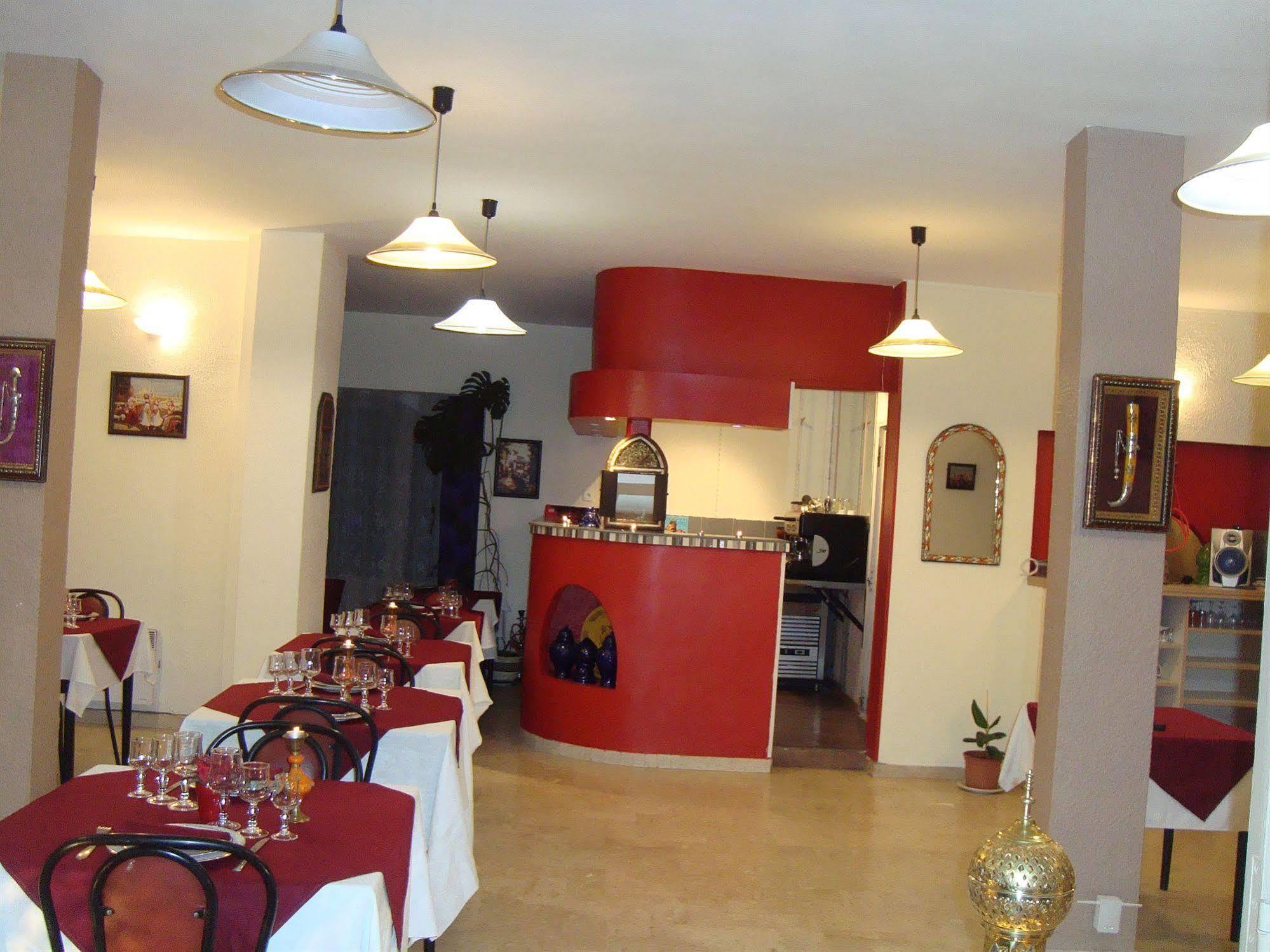 Hotel De La Poste Peymeinade Luaran gambar