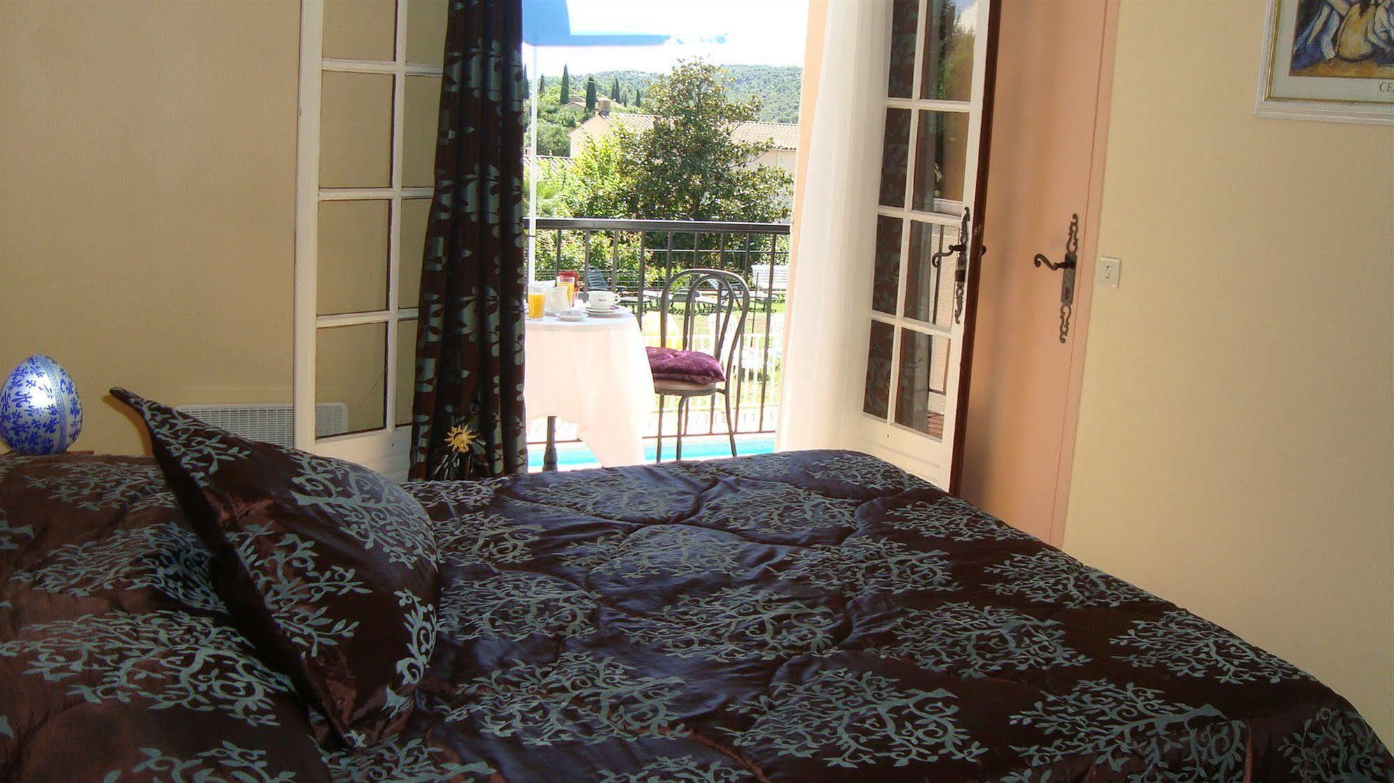 Hotel De La Poste Peymeinade Luaran gambar